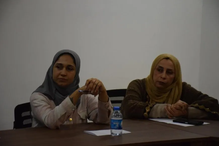 El Consejo de la Mujer Siria discute la situación de los derechos humanos durante el seminario