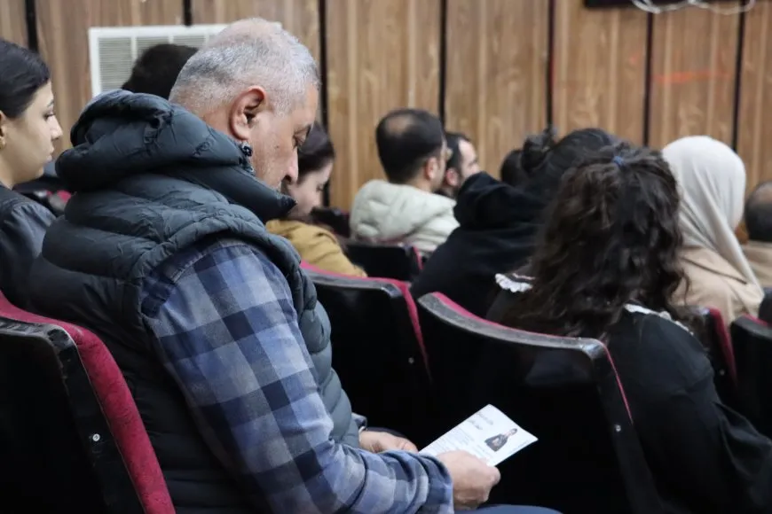 Periodistas del noreste de Siria conmemoran a Cihan, Nazim y Rizgar