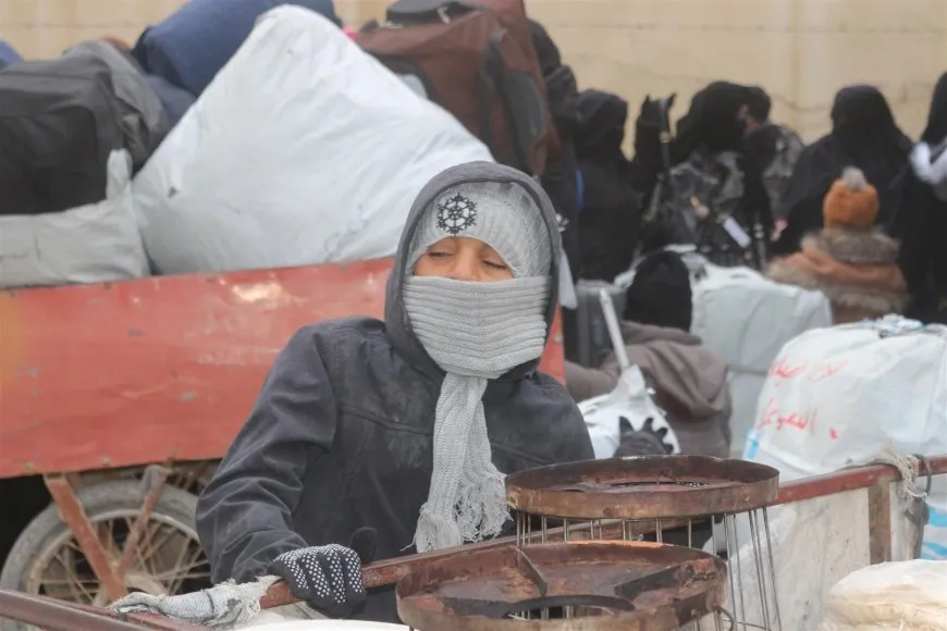 El último grupo de refugiados iraquíes abandons el campamento de al-Hol
