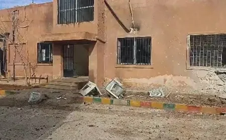 Videos muestran una destrucción masiva tras el bombardeo del edificio de correos en Deir Hafer