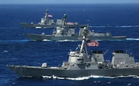 La enorme flota de guerra estadounidense se dirige a Oriente Medio