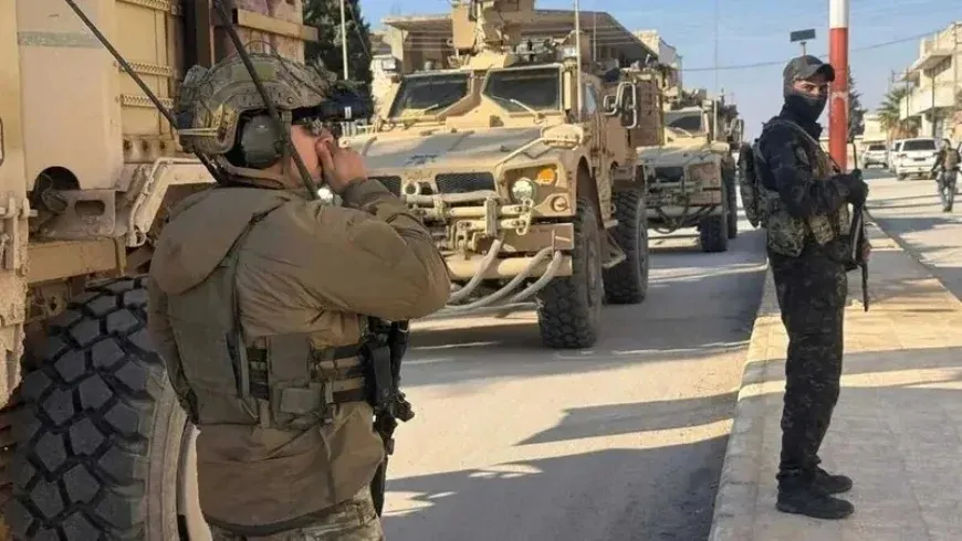 Al-Monitor: El enviado estadounidense Tom Barrack se reunirá con Mazloum Abdi, de las SDF, en Hawler