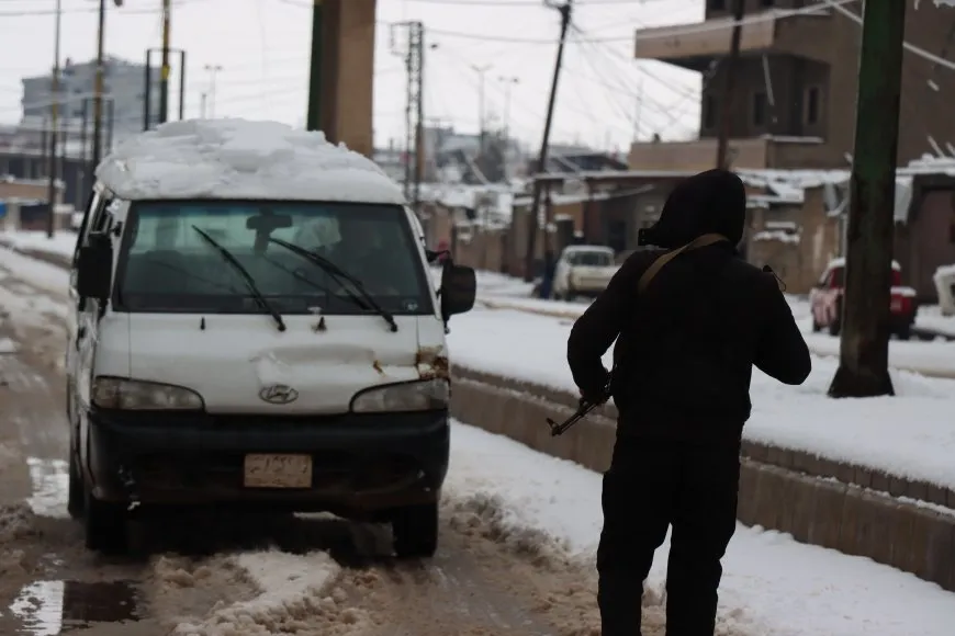 Pueblo de Rojava protege sus ciudades pese a la nieve en respuesta a la movilización general