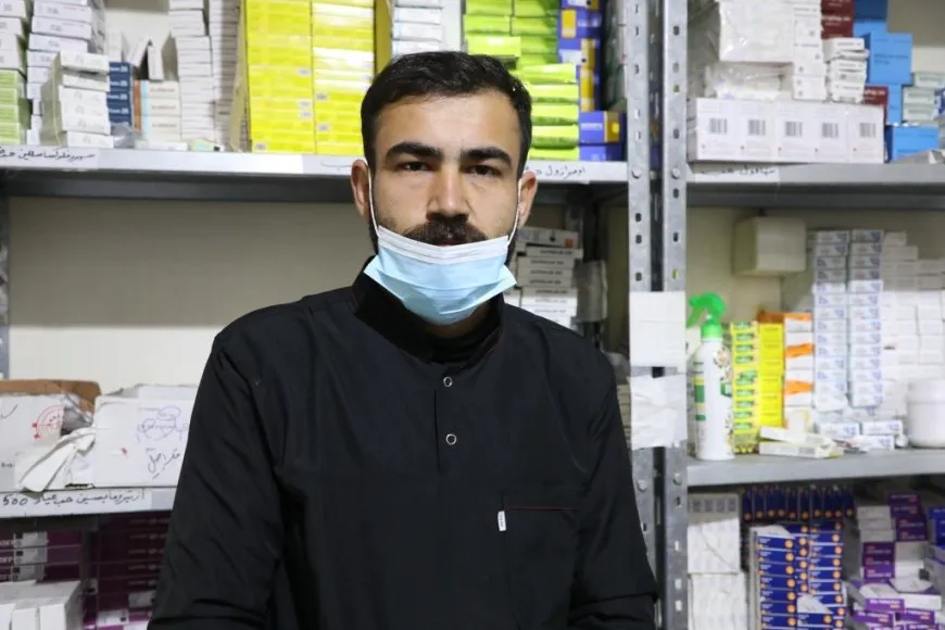 Farmacéutico: Los pacientes pierden la vida diariamente en Kobane debido a la escasez de medicamentos esenciales