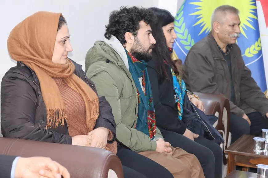 Delegación del Kurdistán: la unidad y la resistencia kurdas frustran los complots contra Rojava
