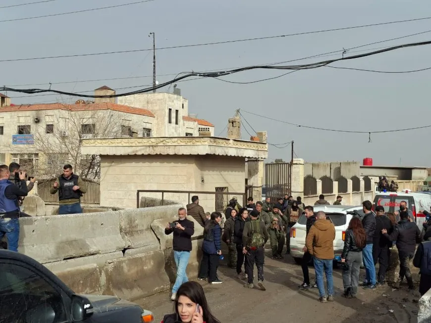 Personal del Ministerio del Interior entra en Hasaka para una reunión de seguridad a puerta cerrada