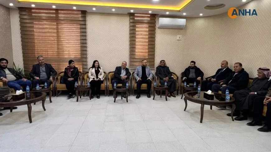 La Administración de Kobanê se reúne con la Gobernación de Alepo