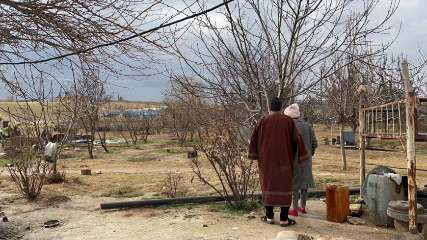 La aldea de Aitweran resiste el asedio cerca de las líneas del frente de Kobanê