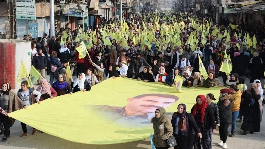 Nueve ciudades de Rojava se movilizan para condenar la conspiración internacional contra el líder Ocalan