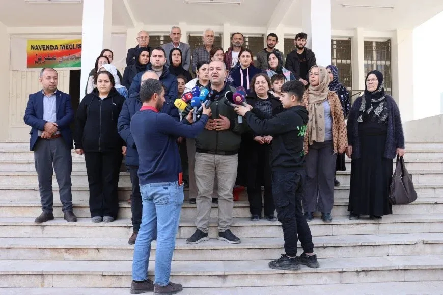 Residentes desplazados de Afrin comienzan a regresar a sus hogares
