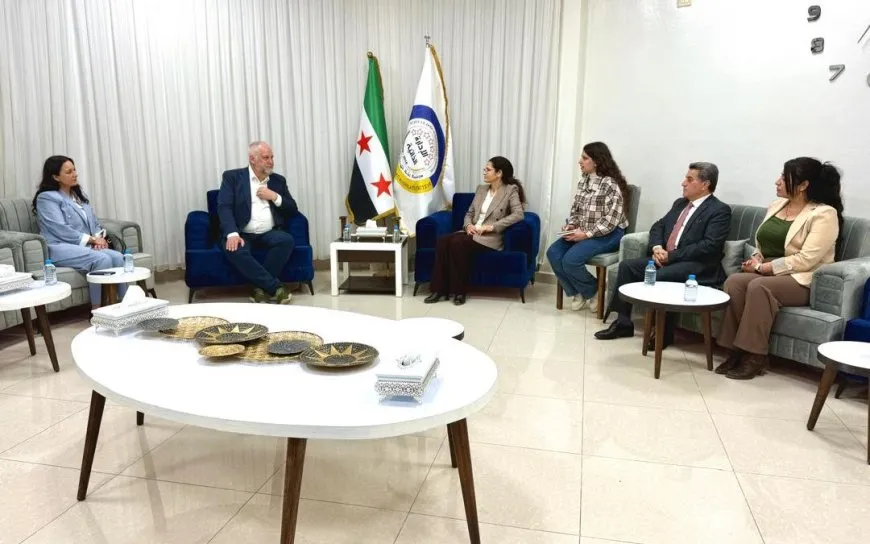 Una delegación sueca visita el Departamento de Relaciones Exteriores