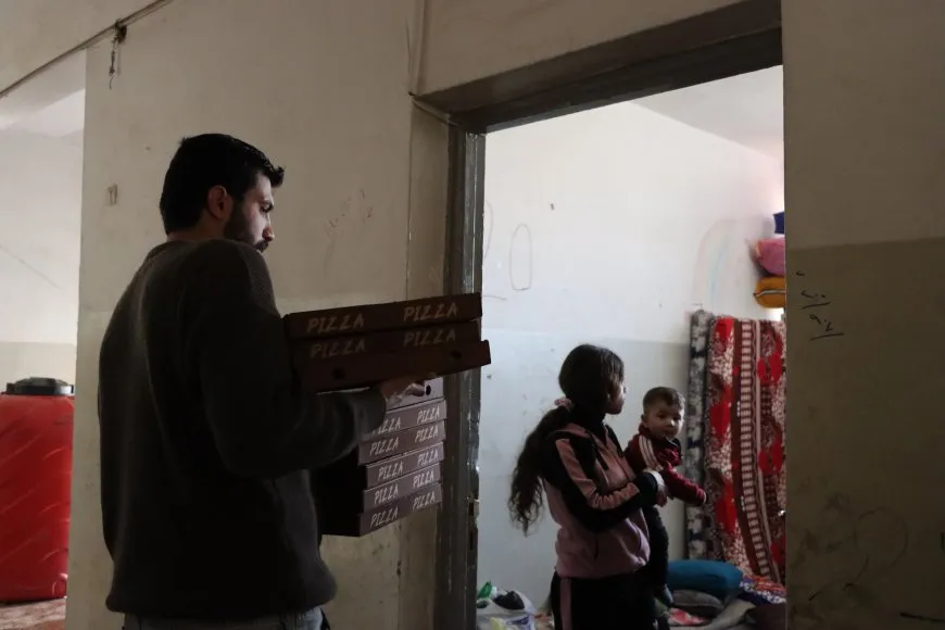 Los jóvenes se organizan para brindar apoyo a los desplazados