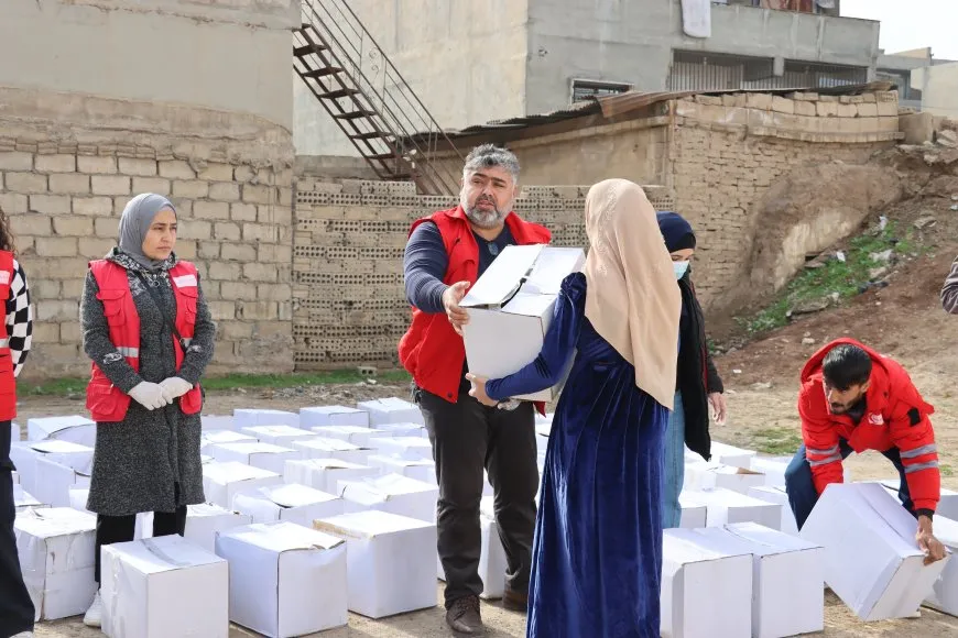 Distribuyen 500 cestas de comida entre personas desplazadas