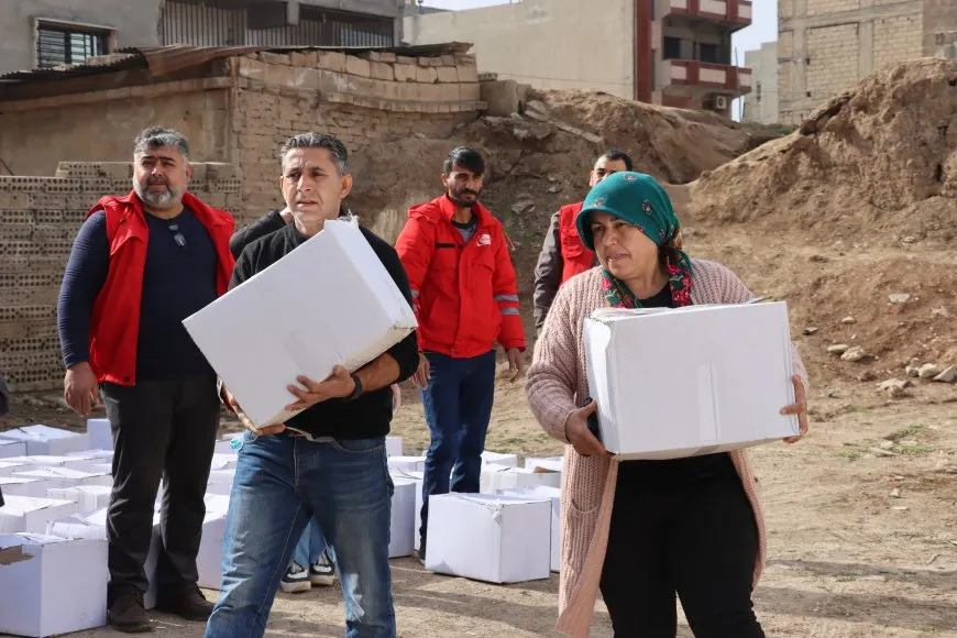 Distribuyen 500 cestas de comida entre personas desplazadas
