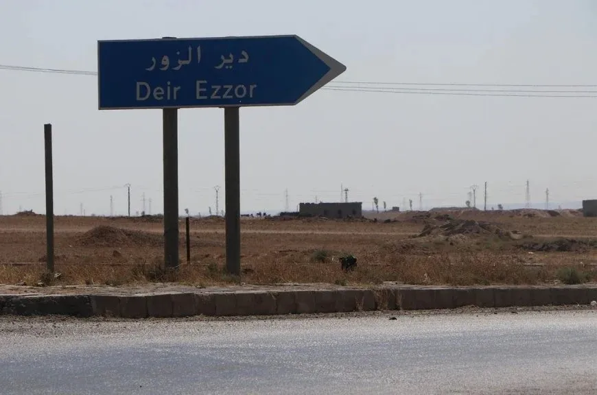Atacan puntos militares del gobierno interino en Deir ez-Zor