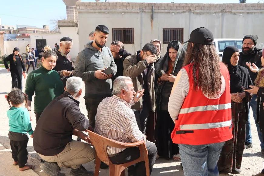 Más de 750 camiones de ayuda humanitaria entran en Rojava para apoyar a más de 300.000 personas desplazadas