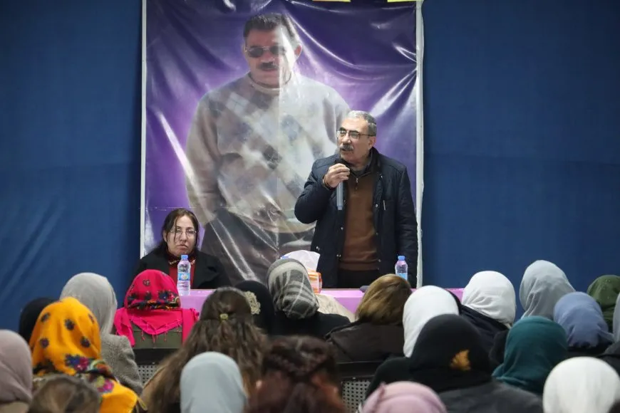 Aldar Khalil subraya la necesidad de la participación kurda en la construcción del futuro de Siria