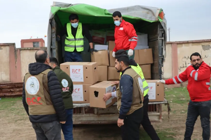 Continúa la distribución gratuita de pan y ayuda humanitaria en Qamishlo y Girkê Legê