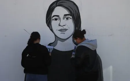 Qamishlo celebra el Día Internacional de la Mujer con murales en el Estadio de los Mártires del 12 de Marzo