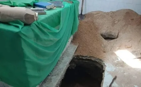 Ataque y profanación de un santuario religioso en la localidad de Damsarkho, en la campiña de Latakia
