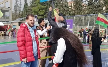 Kurdos de Damasco celebran Newroz en el club al-Fayhaa