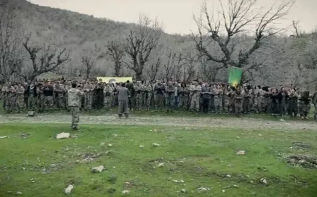 Combatientes por la libertad celebran Newroz en las montañas de Kurdistán