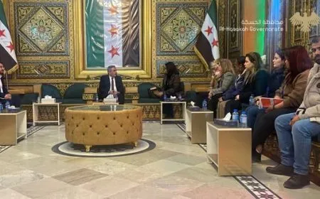 El gobernador de Hasaka aborda las necesidades educativas con UNICEF