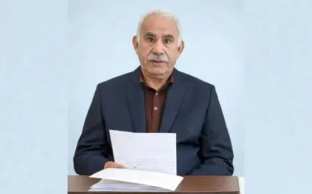 Líder Ocalan: La democracia es la única solución para fortalecer la república