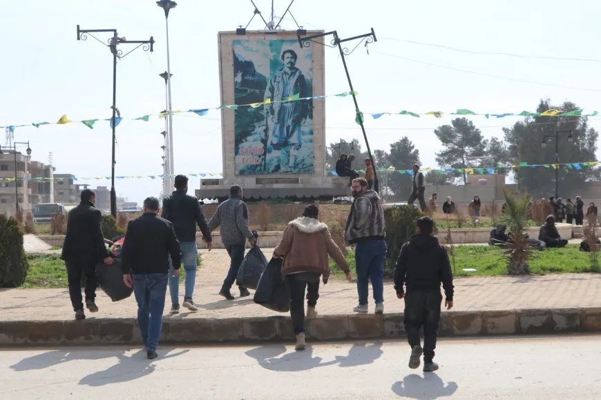Calles y plazas de Hasaka se visten de fiesta por Newroz