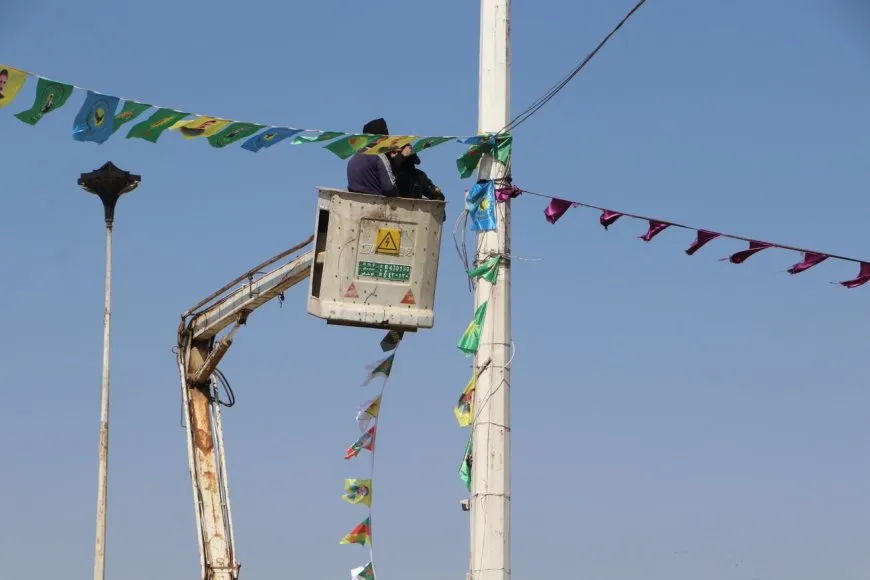 Calles y plazas de Hasaka se visten de fiesta por Newroz