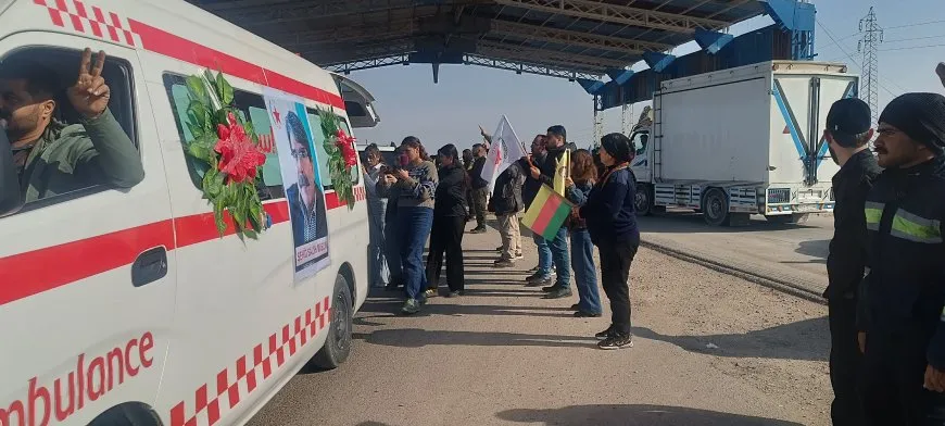El cortejo fúnebre de Saleh Muslim llega a Qamishlo