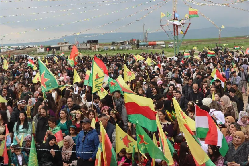 Las celebraciones de Newroz comienzan en Girkê Legê, Derik y Kobanê