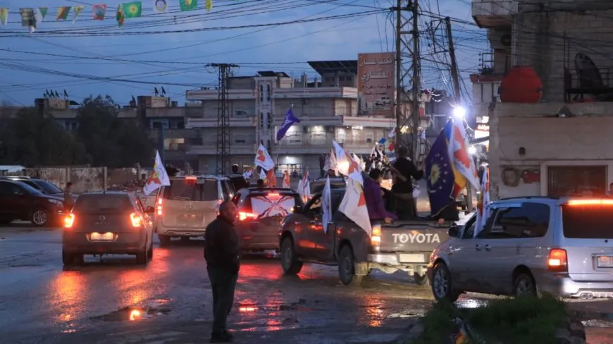 La comunidad siriaco-asiria celebra el Akitu en Hasaka con un desfile multitudinario