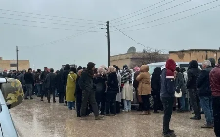 Las protestas en Kobanê rechazan el nombramiento de un nuevo alcalde en Jalabiya en medio de restricciones a la prensa