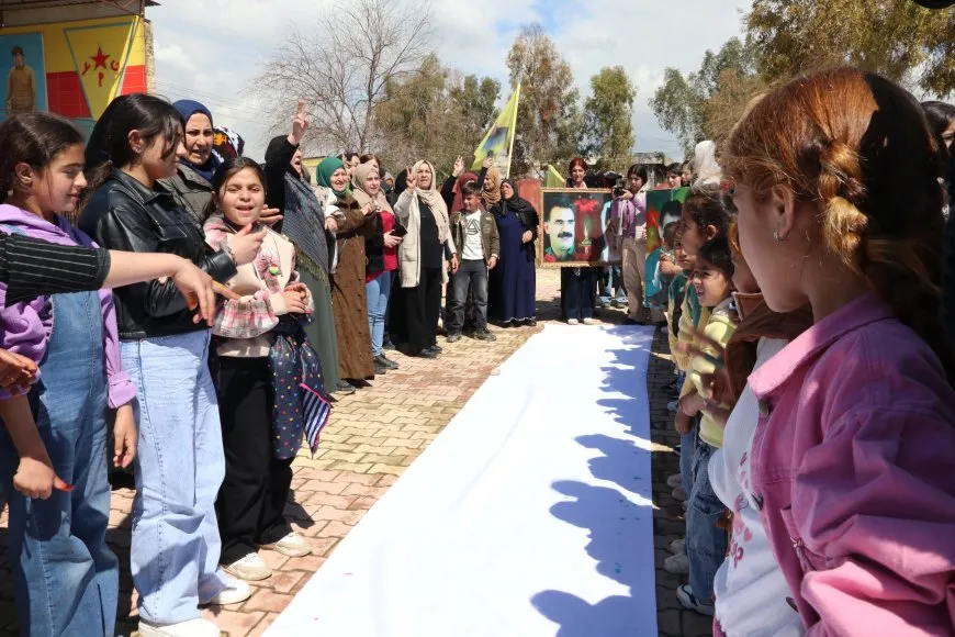 Los hijos de los mártires exigen libertad física para el líder el 4 de abril
