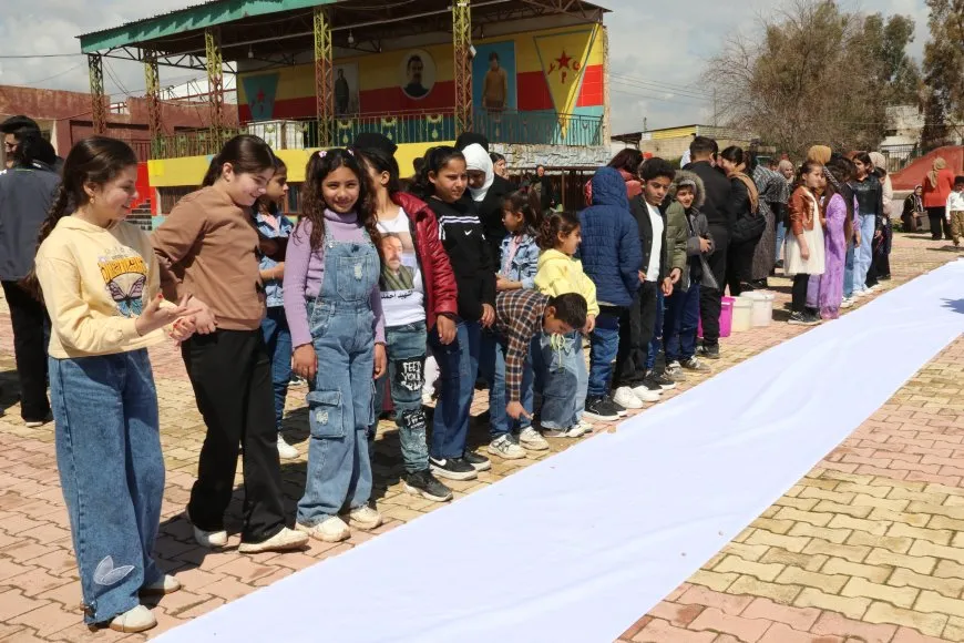 Los hijos de los mártires exigen libertad física para el líder el 4 de abril