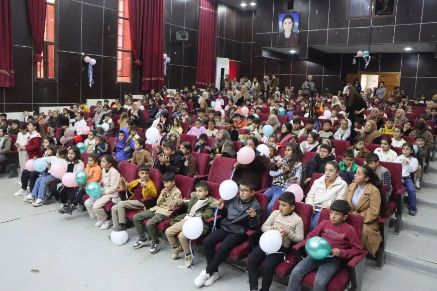 Kobanê y Qamishlo celebran dos actos para hijos de mártires con motivo del 4 de abril