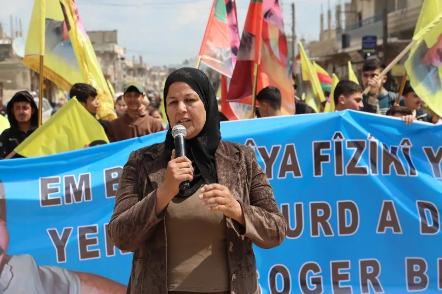 Residentes de Tirbêspiyê exigen la libertad física del líder Abdullah Ocalan