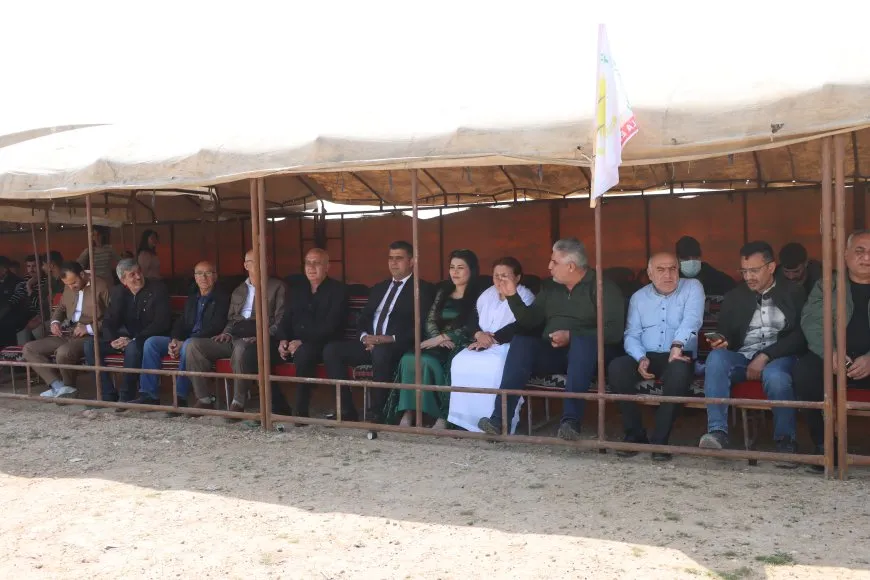 Celebración del Miércoles Rojo en Amuda destaca la defensa de los derechos yazidíes