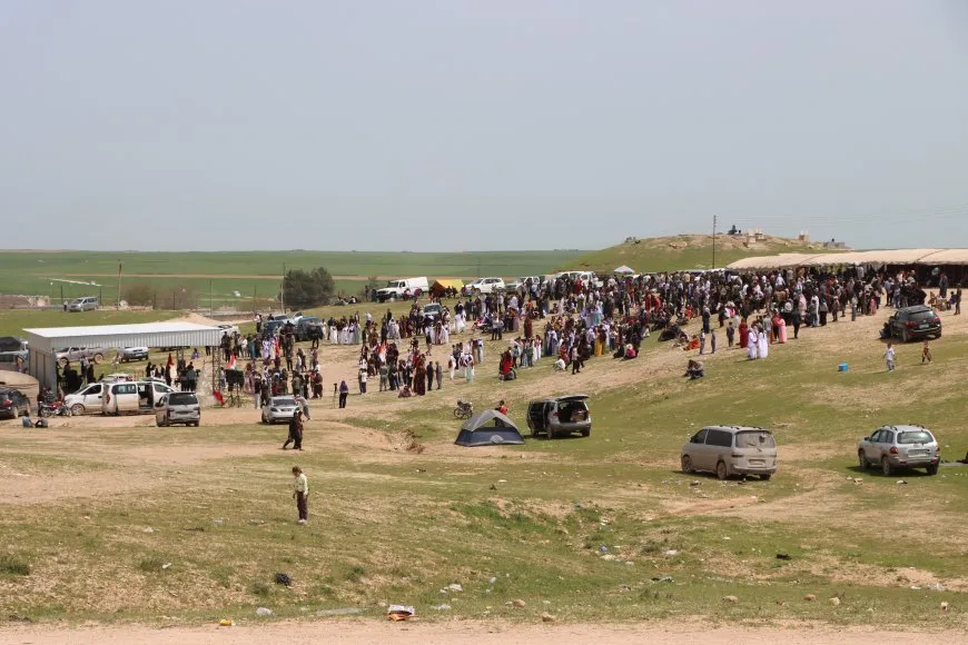 Celebración del Miércoles Rojo en Amuda destaca la defensa de los derechos yazidíes