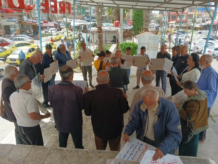 Protesta en Suweyda exige esclarecer fosas comunes y casos de desplazamiento