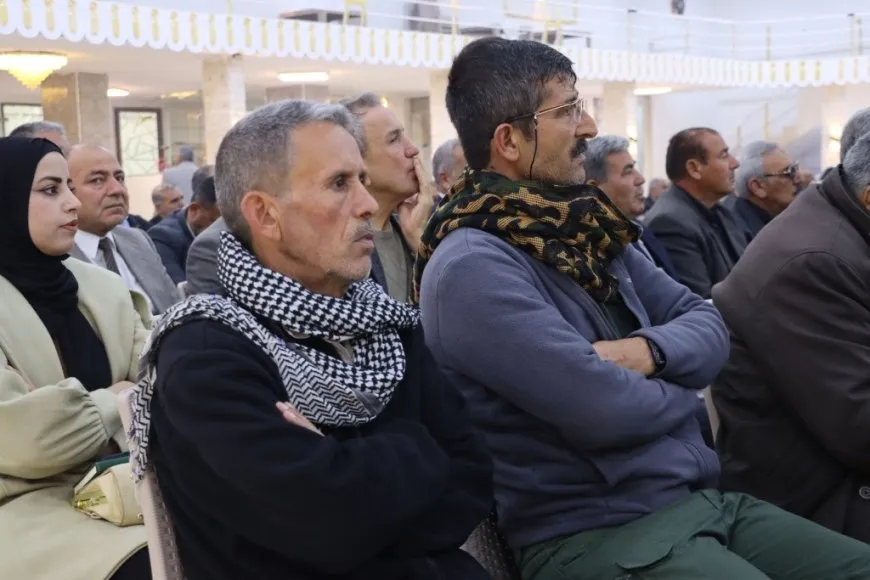 Kobanê celebra una reunión ampliada y forma un comité para abordar los asuntos de la ciudad
