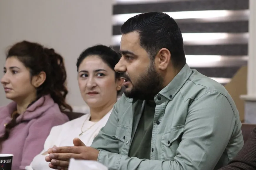 Foro de diálogo en Hasaka para discutir la situación de las personas desplazadas