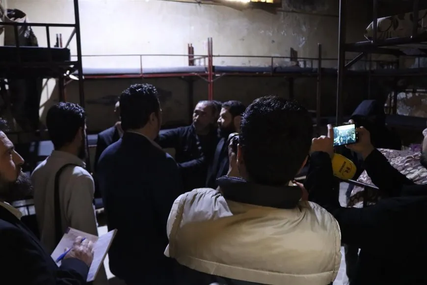 Delegación del Gobierno de Transición Sirio visita la prisión central de Derik