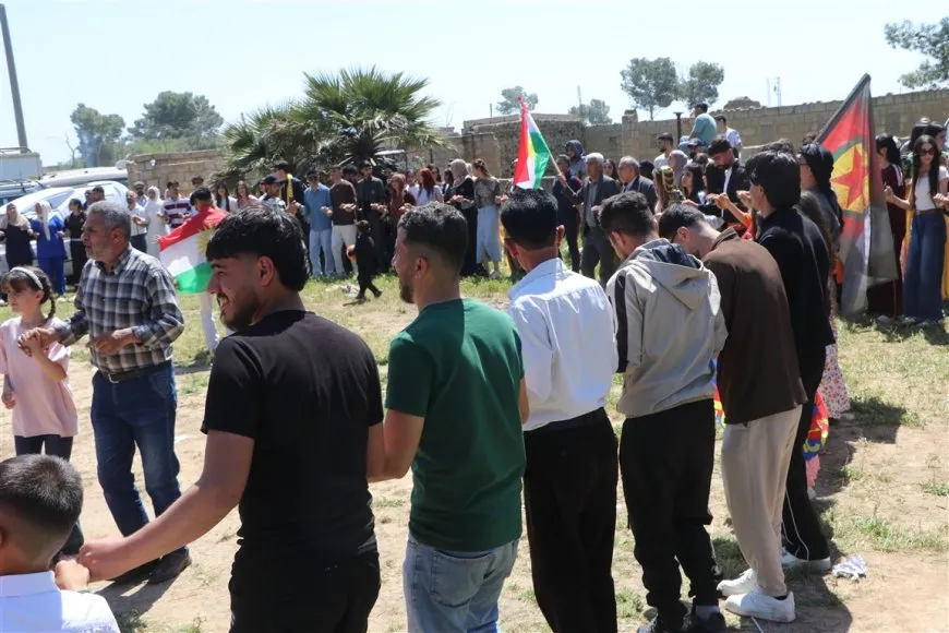 Conmemoran en Hasaka el 128.º aniversario del Día de la Prensa Kurda