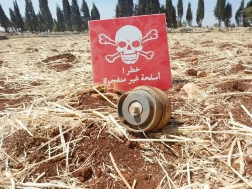 Un niño muere y su padre resulta herido por la explosión de una mina terrestre en la zona rural de Hama