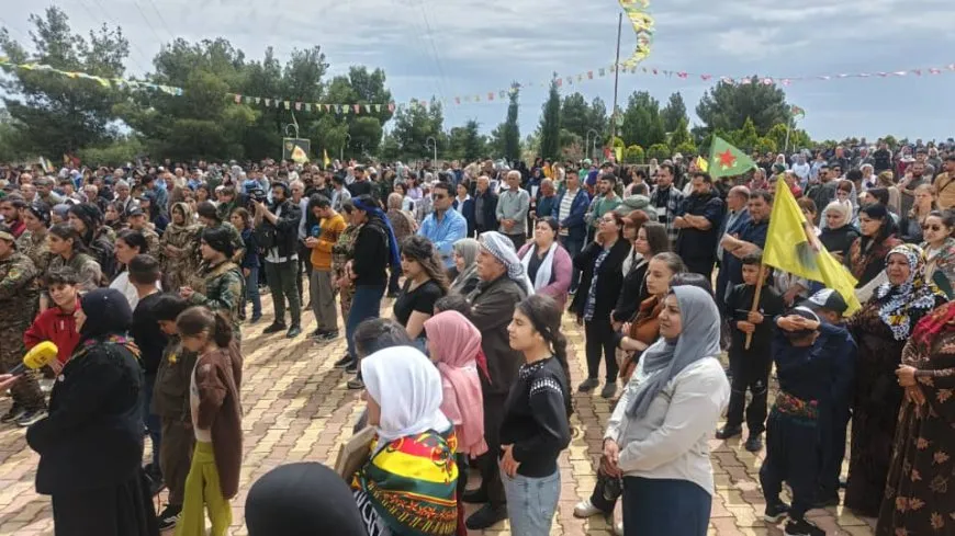 Los habitantes de la región de Jazira se reúnen para conmemorar a los caídos en la masacre de Qarachok