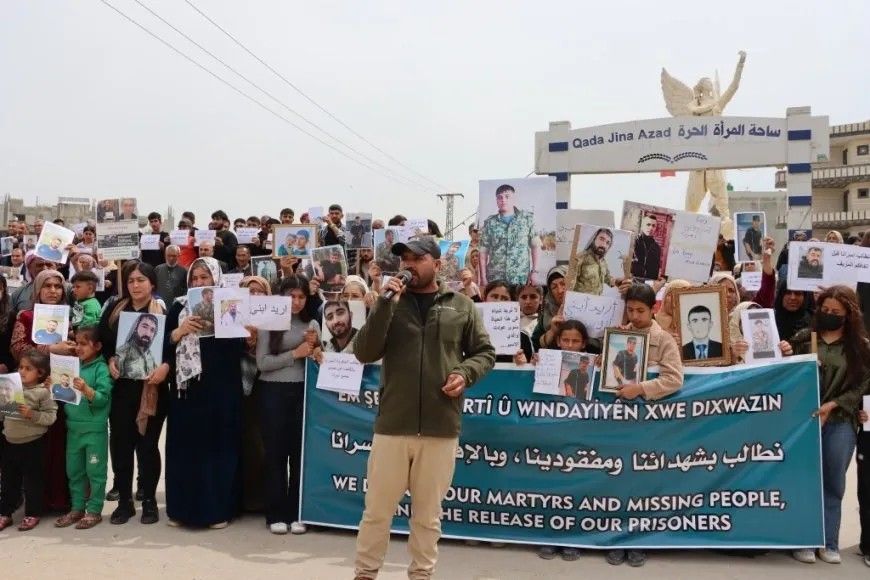 Los residentes de Kobanê exigen la liberación de los detenidos