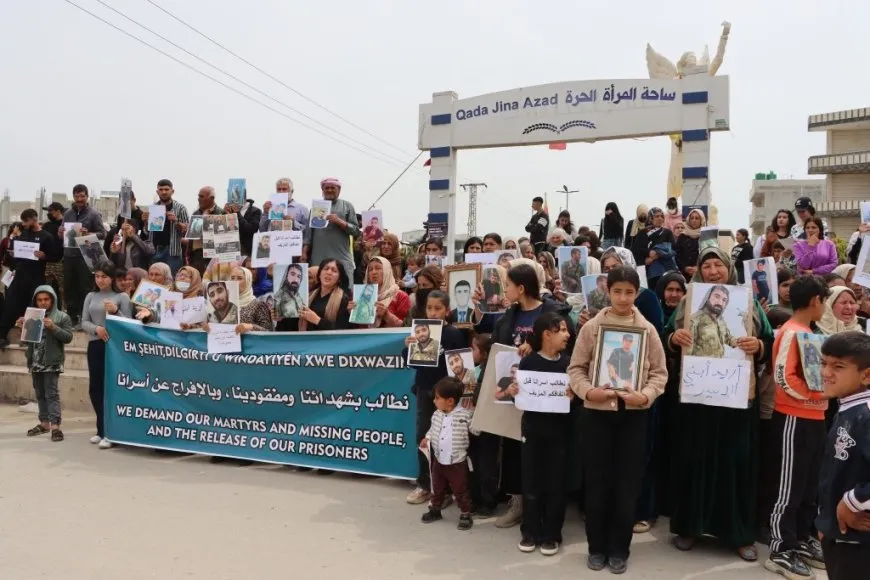 Los residentes de Kobanê exigen la liberación de los detenidos