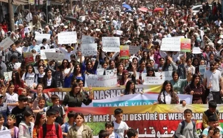 Rojava acoge actividades populares y culturales en apoyo a las YPJ y con motivo del Día de la Lengua Kurda